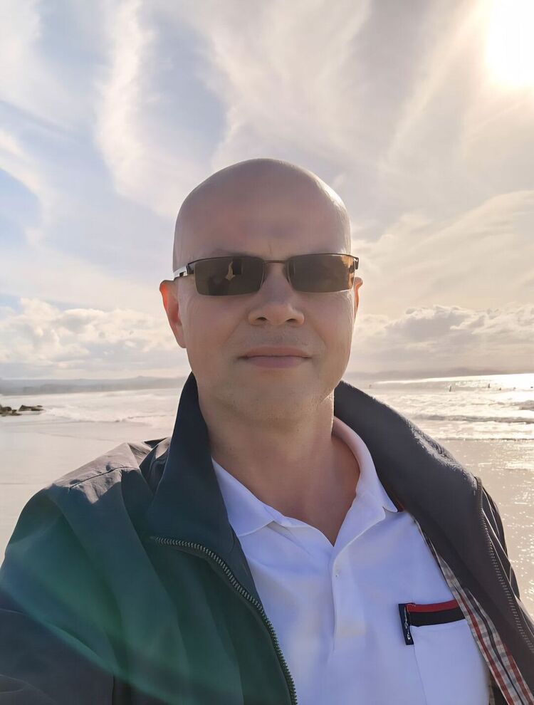  Surfers Paradise,   , 50 ,     , c 