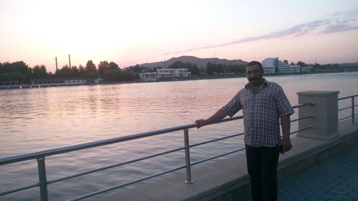  ,   Hokmdar, 49 ,   ,   , c 
