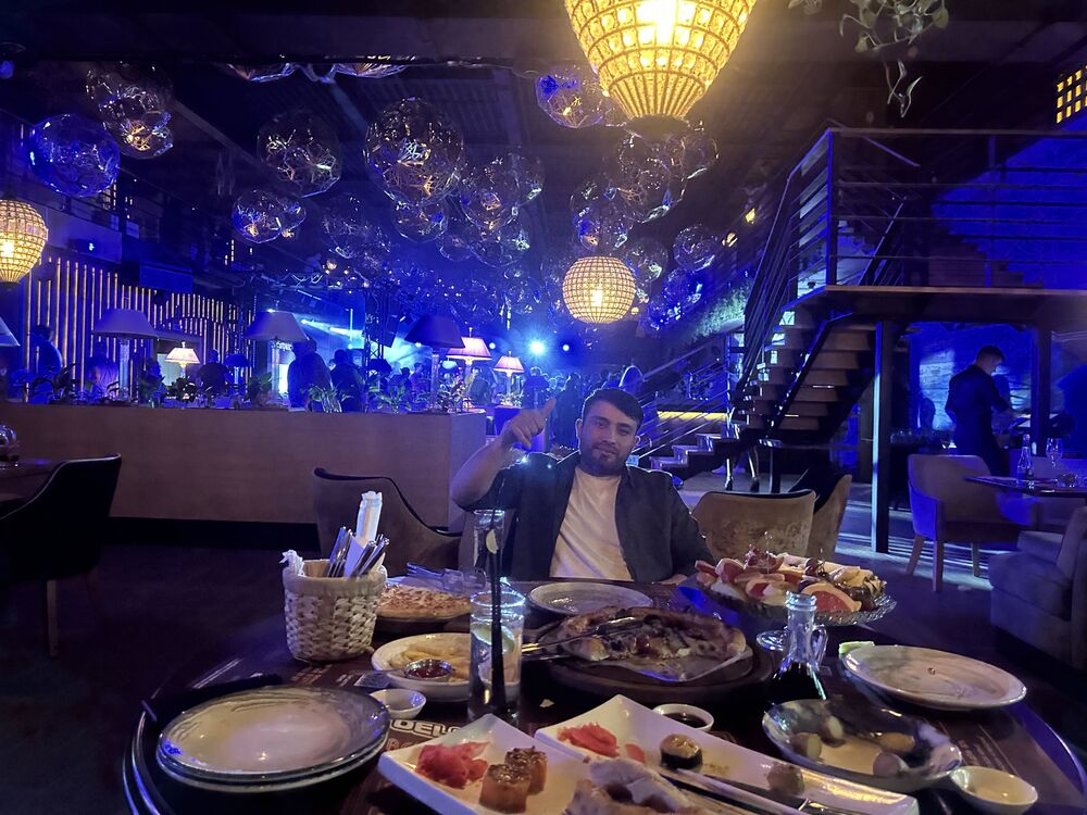  35168170  , 31 ,    -