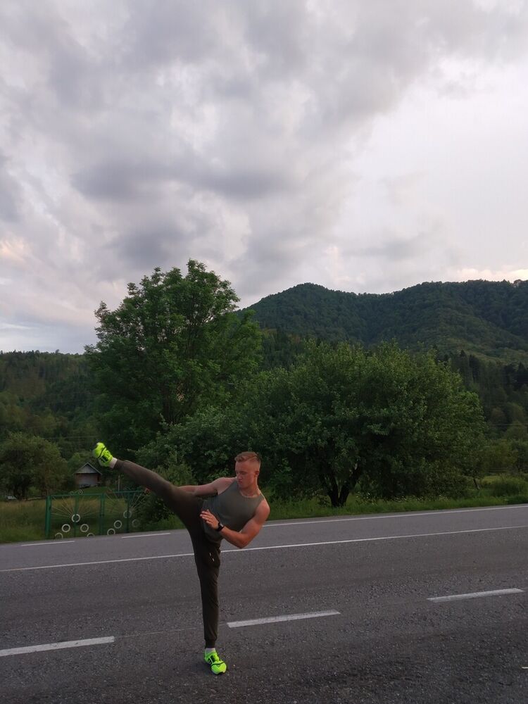  20824910  , 23 ,    