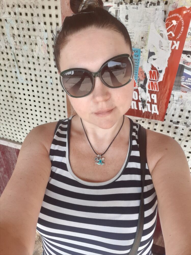  ,   Viki, 32 ,   ,   , c 