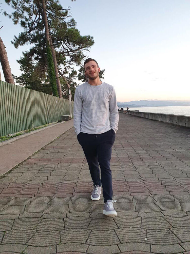  24035410  Genka, 26 ,    