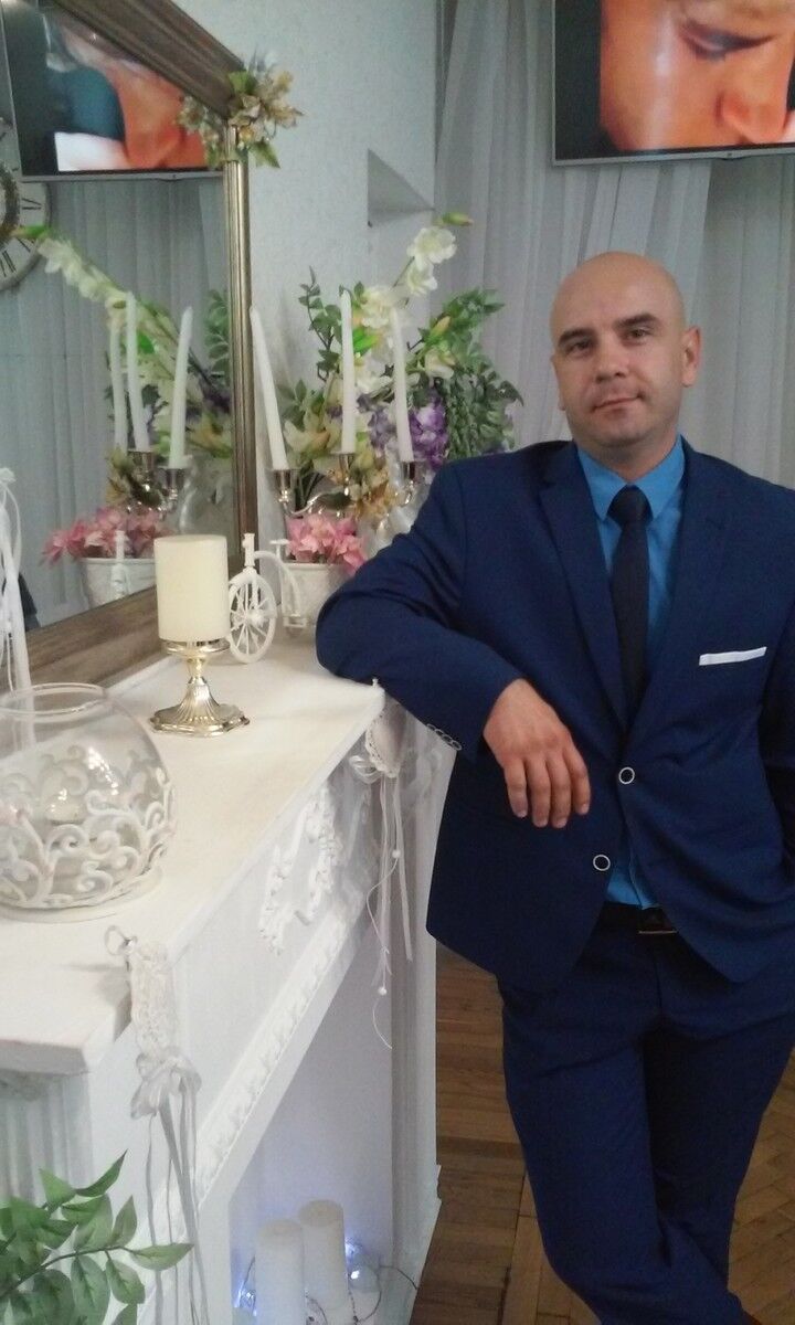  ,   Daik, 41 ,  