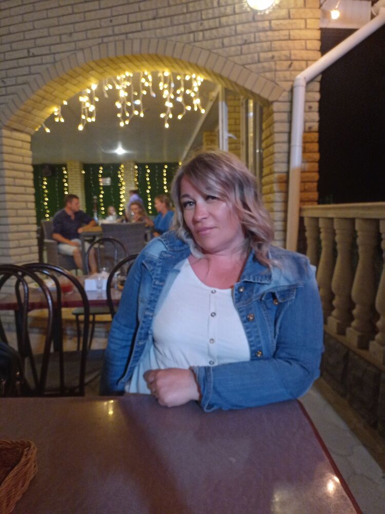  45624080  Kati, 49 ,    