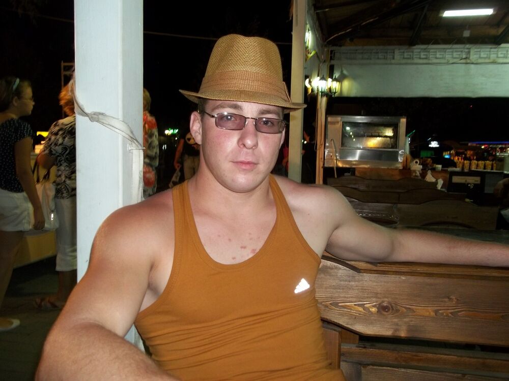  ,   Vasilii, 35 ,  