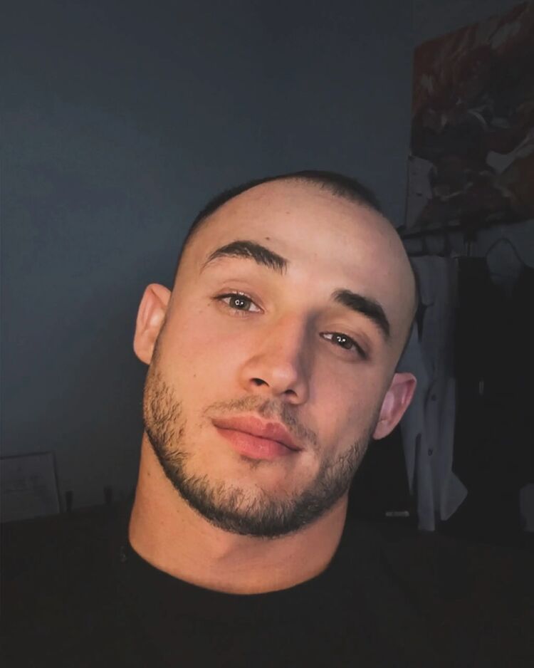  ,   Ivan, 29 ,   ,   