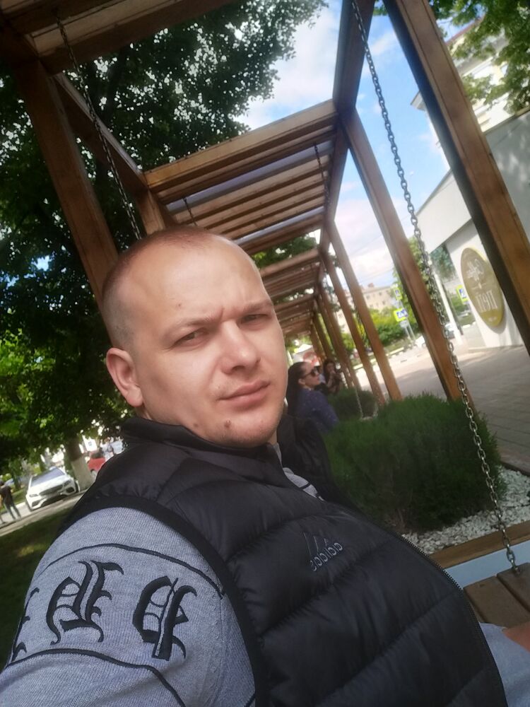  ,   Andrey, 30 ,   ,   