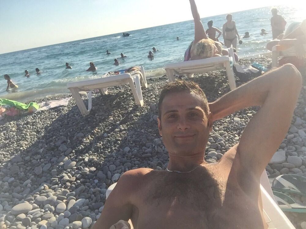  33499190  David, 38 ,    