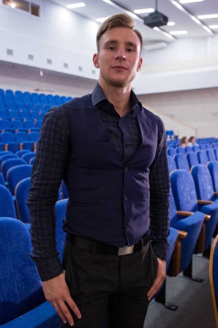  38537520  , 31 ,    -