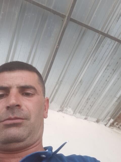  21368940  Andi, 35 ,    