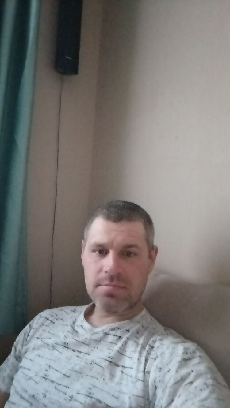  -,   Oleg, 37 ,   ,   