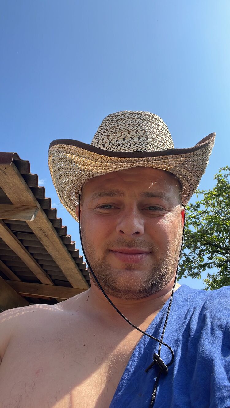  40577940  , 32 ,    -