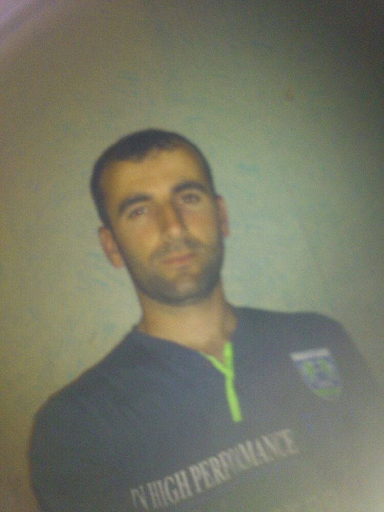  7628860  Badriddin, 39 ,    