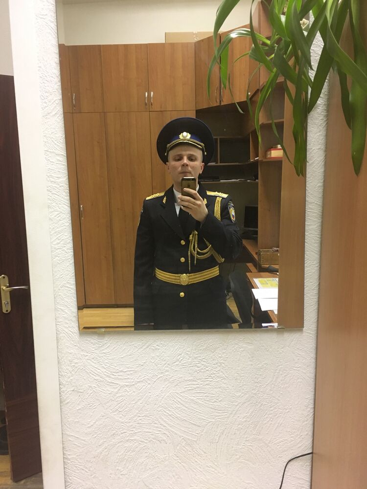  34383610  , 28 ,    