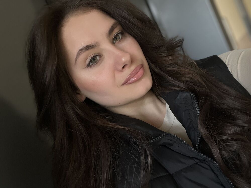  ,   Diana, 22 ,   ,   
