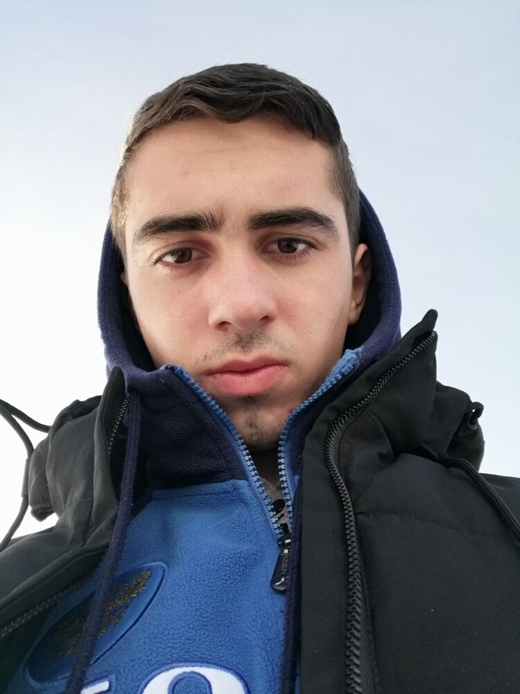  ,   Gadzhi, 23 ,   ,   , c 