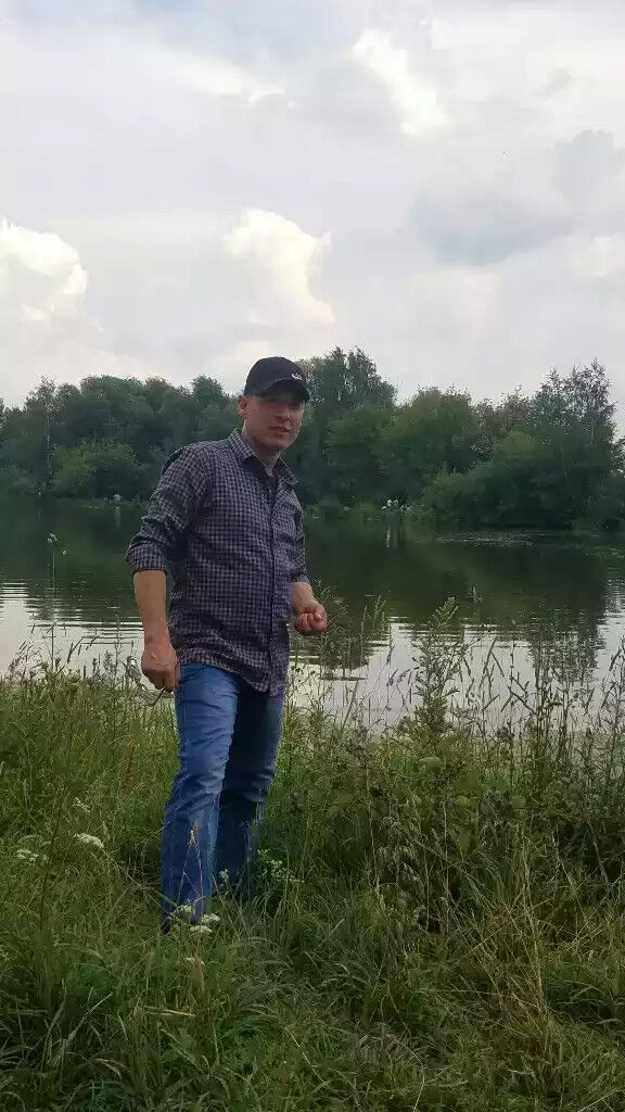  15295800  , 49 ,    