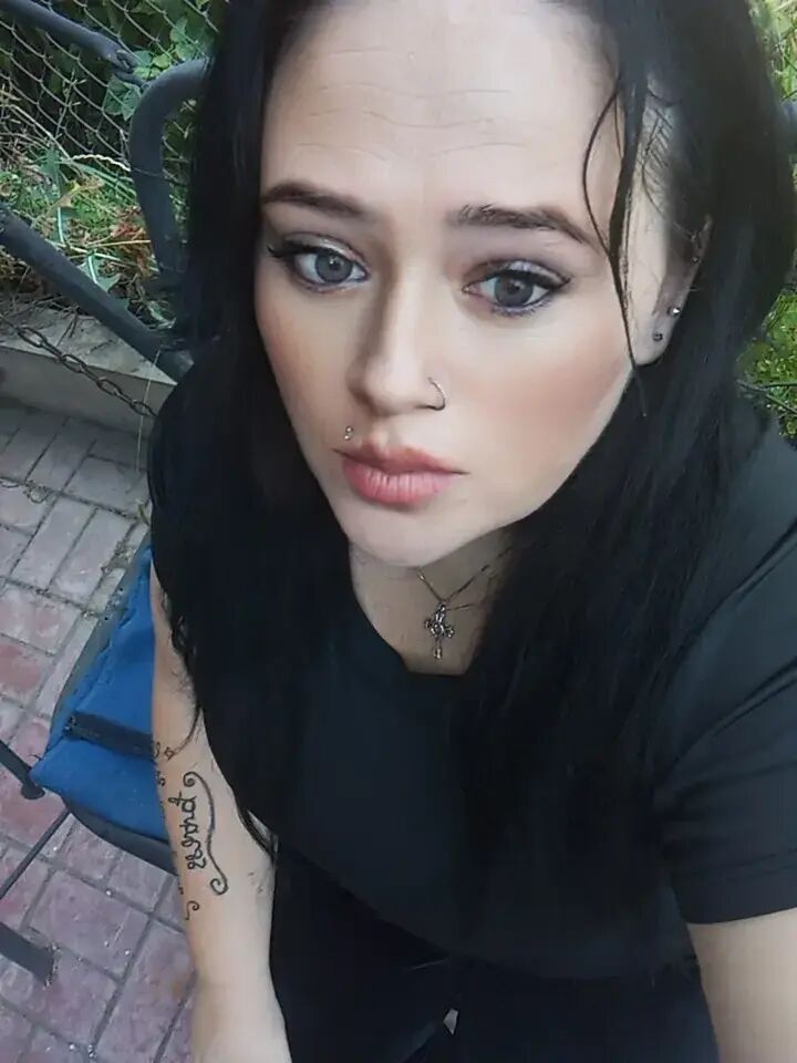  45818010  , 32 ,    