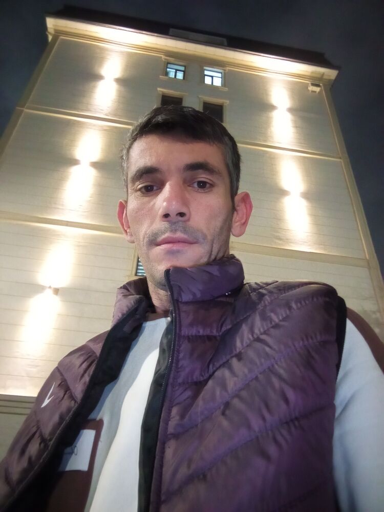  42565300  , 37 ,    