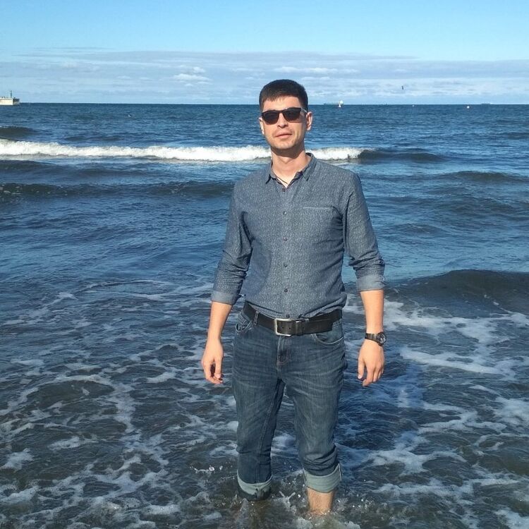  Warszawa,   Artur, 39 ,   