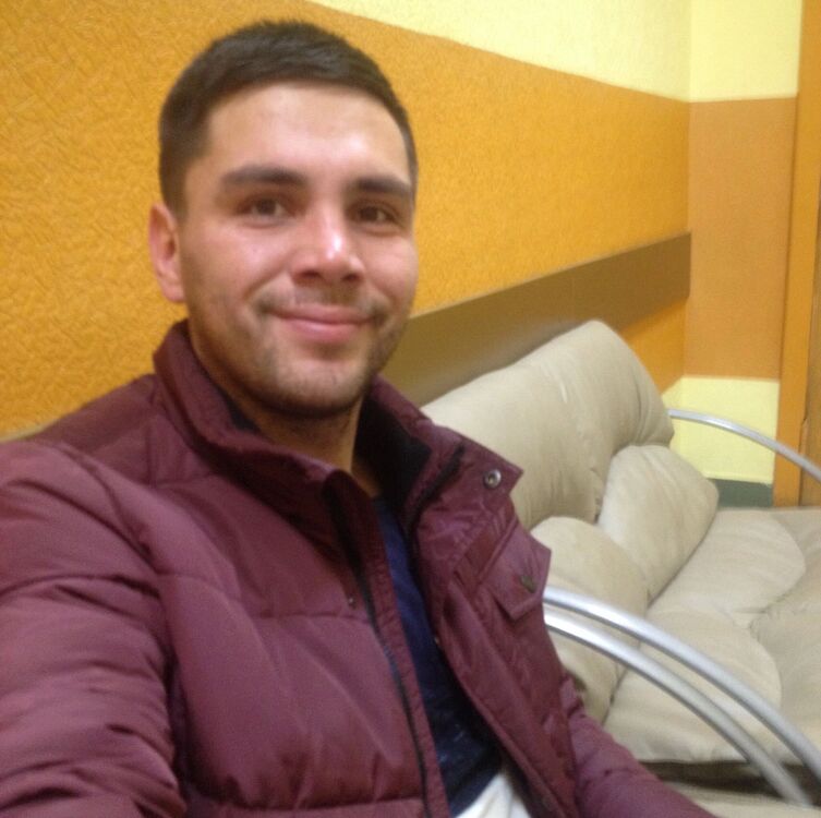  26745950  Damir, 38 ,    