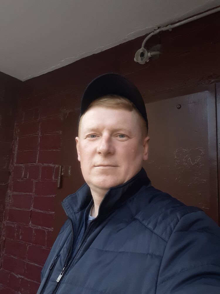  ,   Sergey, 48 ,   c 
