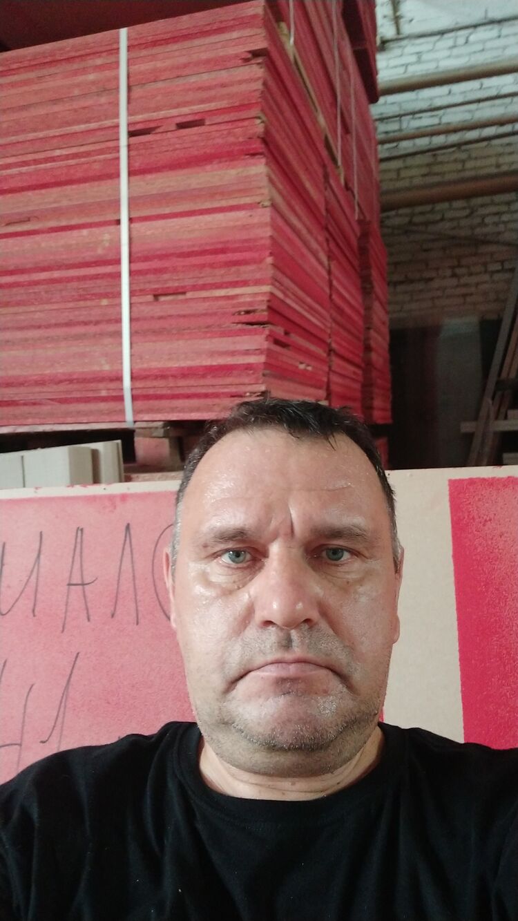  44737570  , 54 ,    
