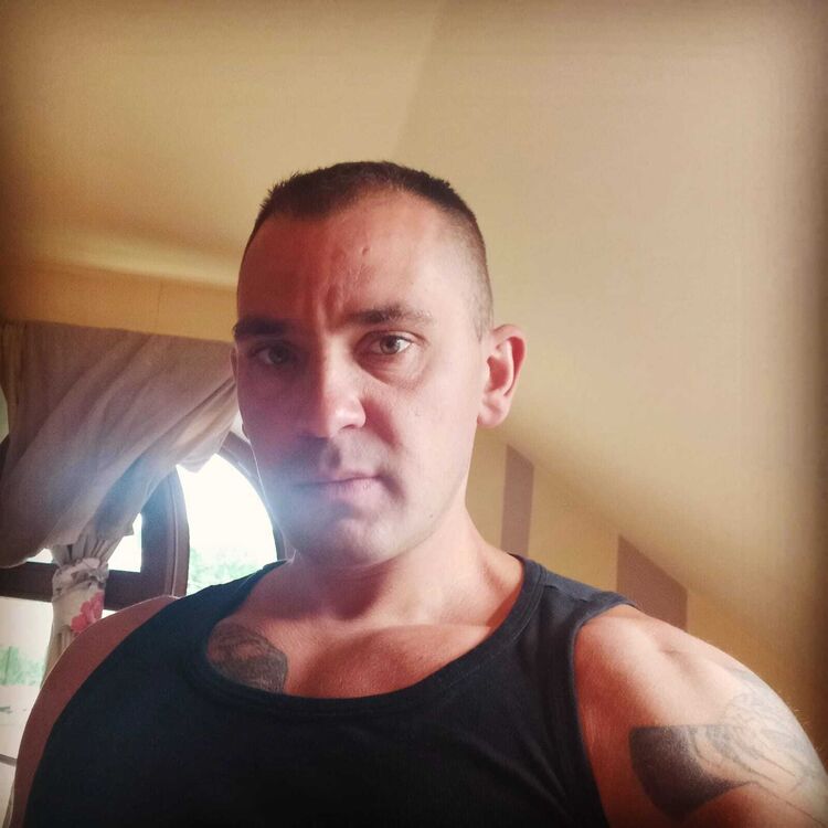  32074370  , 37 ,    