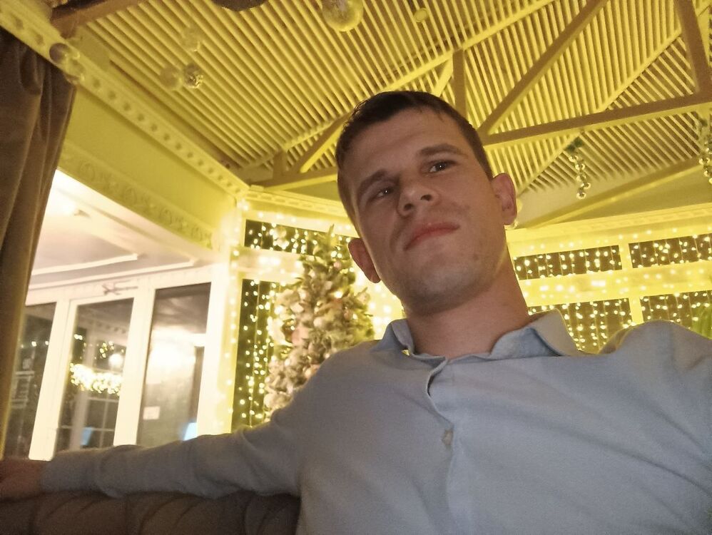  ,   Alex, 33 ,   ,   , c 