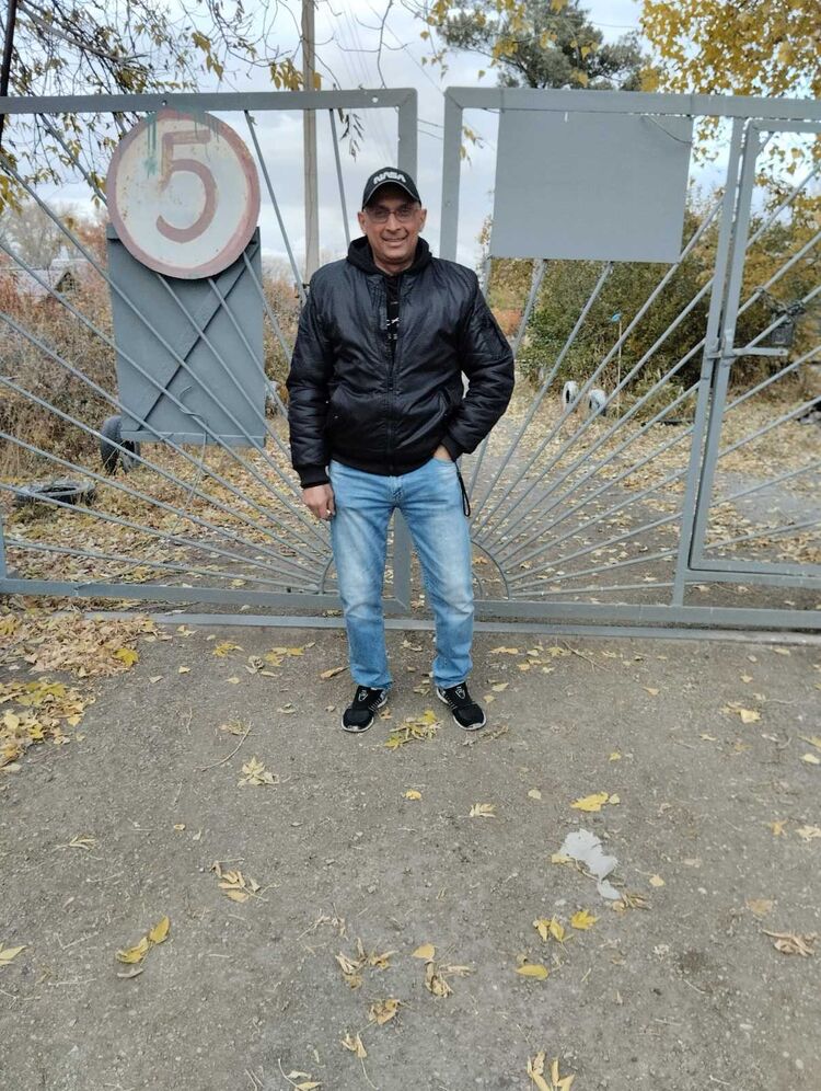  29932180  , 43 ,    