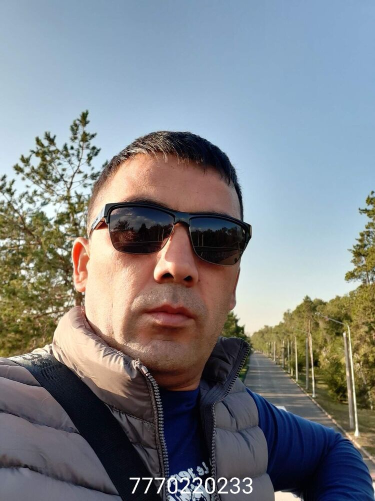  ,   Alikhan, 42 ,   ,   