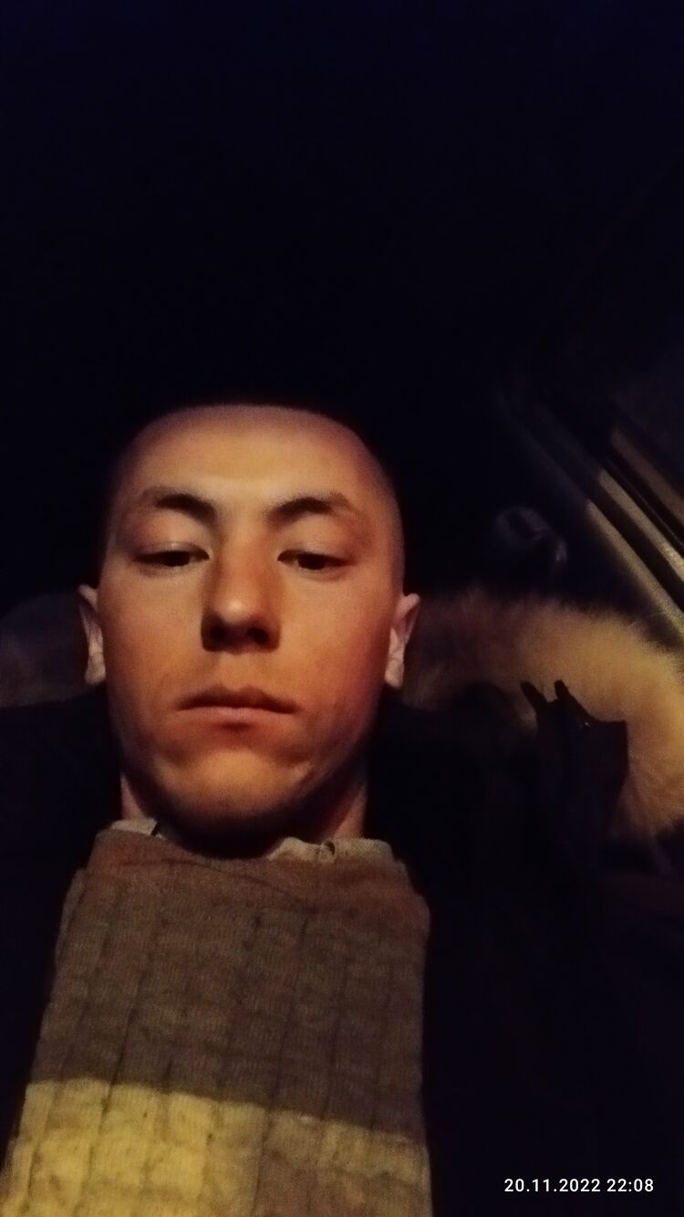  46533070  , 27 ,    