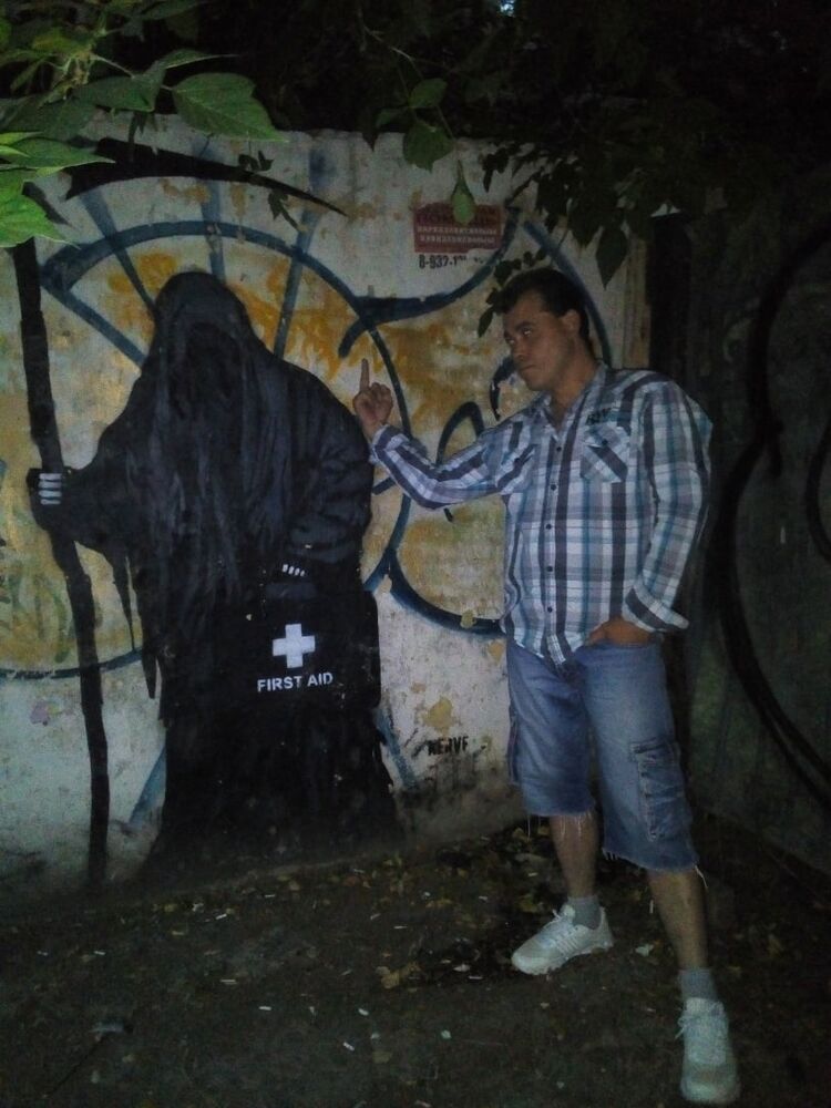  46613970  , 42 ,    