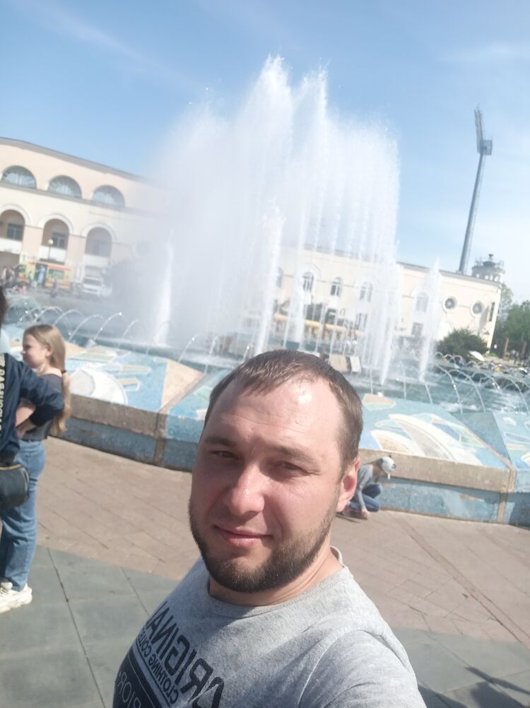  ,   Dima, 35 ,   ,   