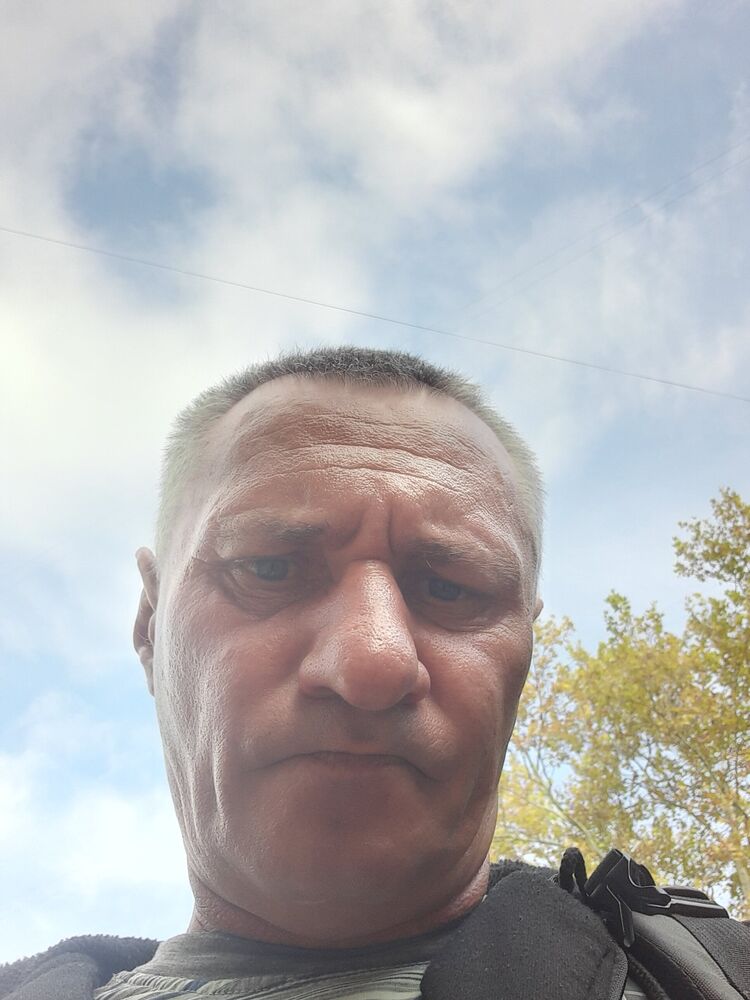 46776660  , 52 ,    