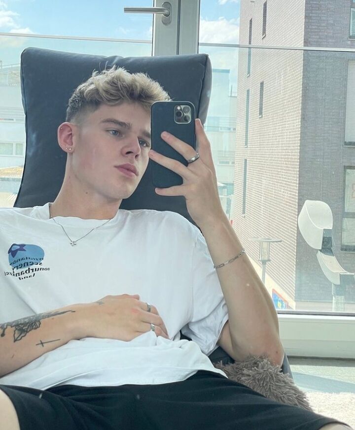 ���� 43137740 ����� �����, 24 ����, ���� ���������� � ������