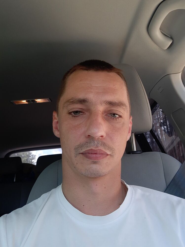  35940490  , 37 ,    