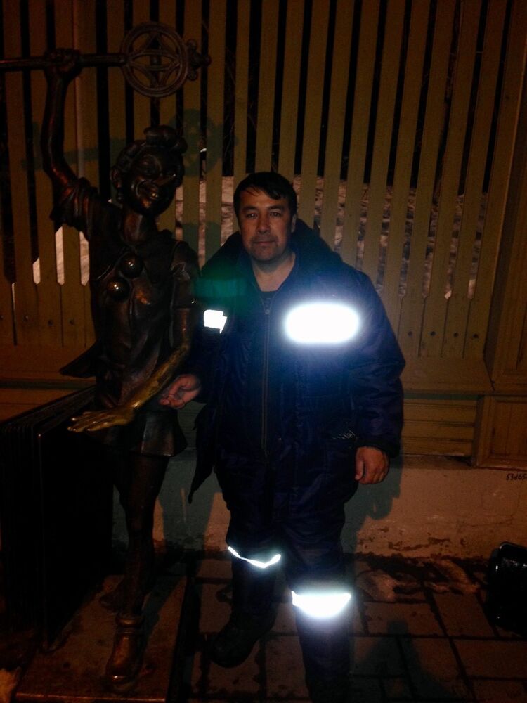  12146410  Bohodir, 46 ,    