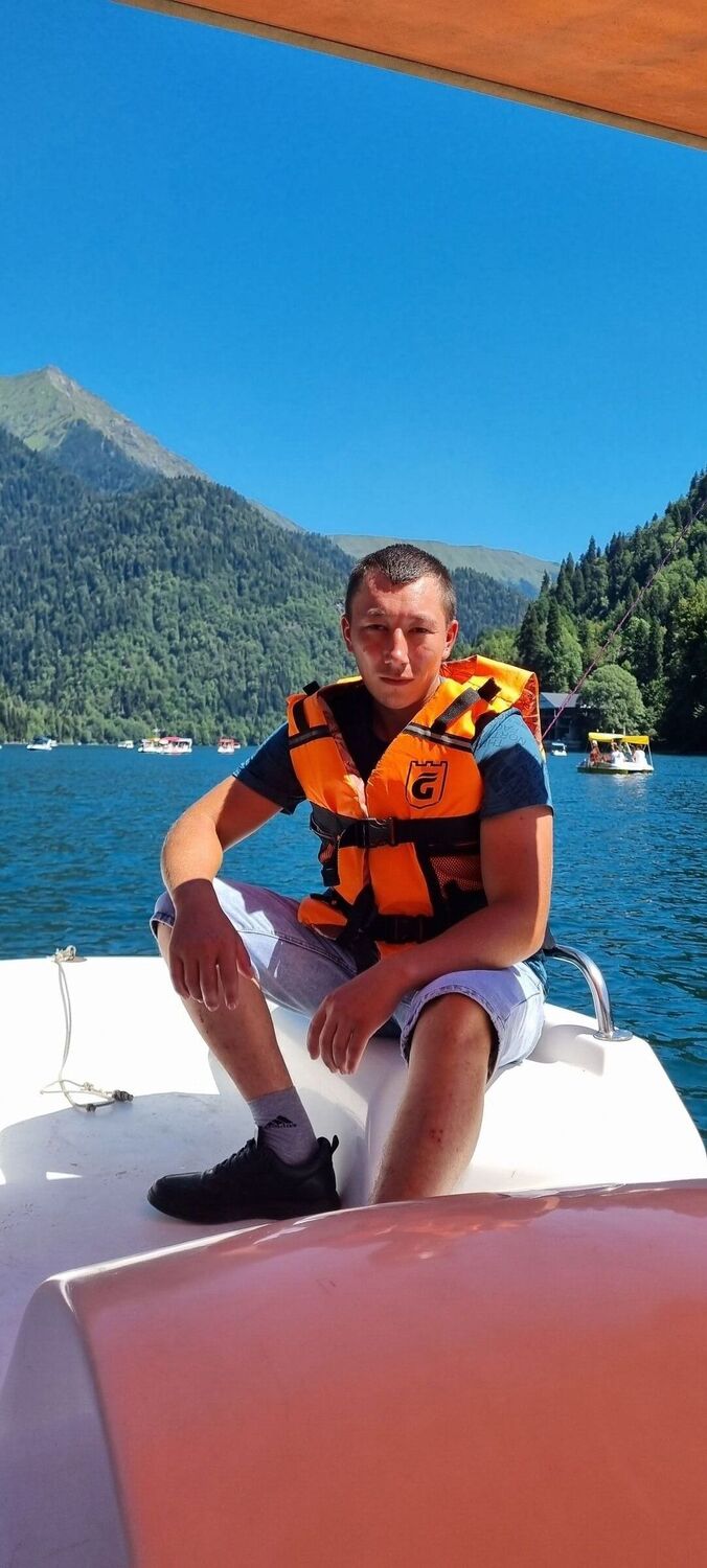  ,   Rustem, 25 ,   ,   