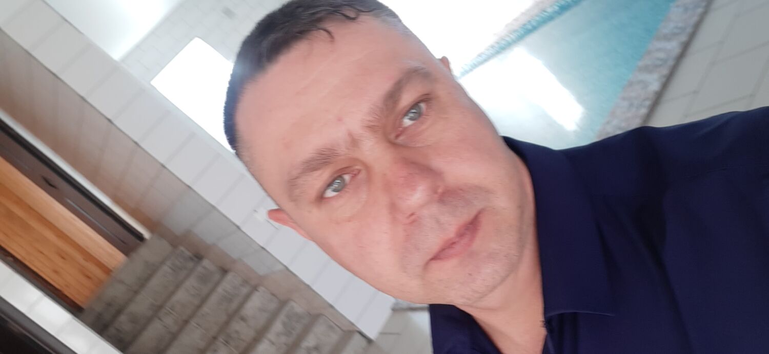  26513460  Aleksej, 45 ,    