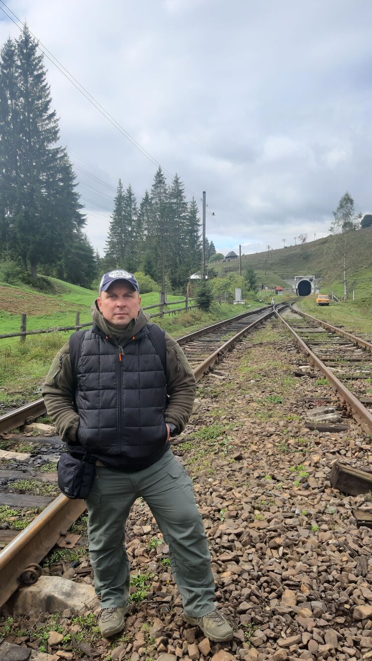  ,   Evgeniy, 46 ,     