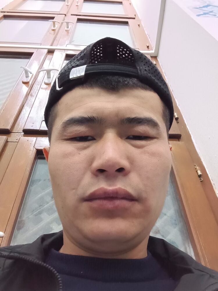  ,   Nazulla, 32 ,   ,   
