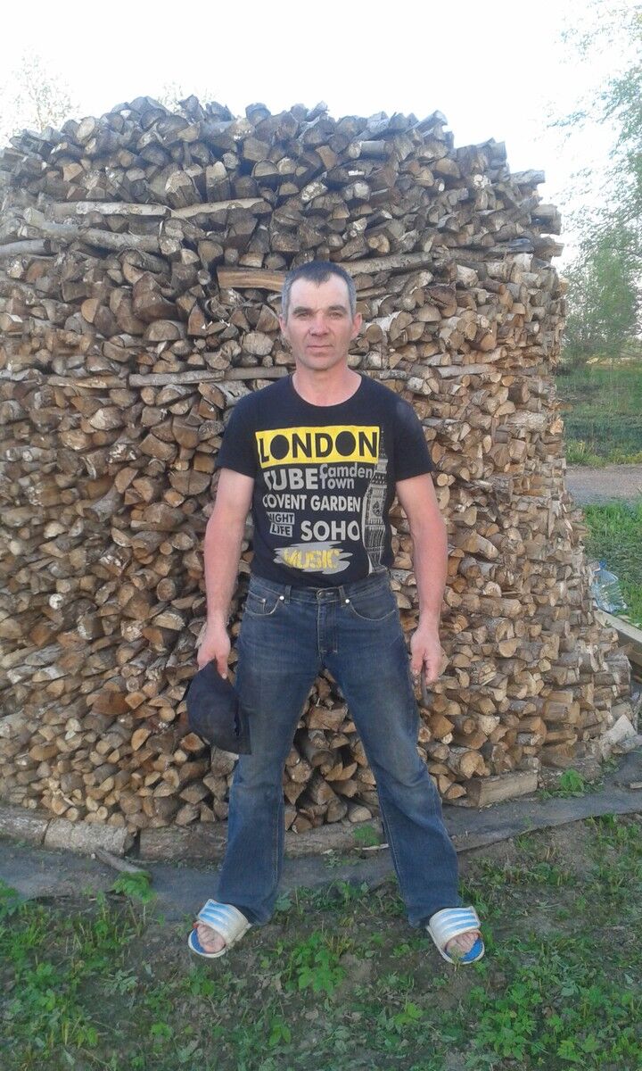  12355710  Robert, 48 ,    