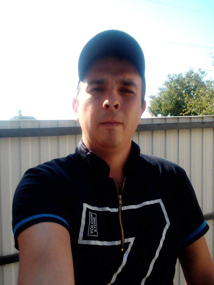  24892860  Sasha, 37 ,    