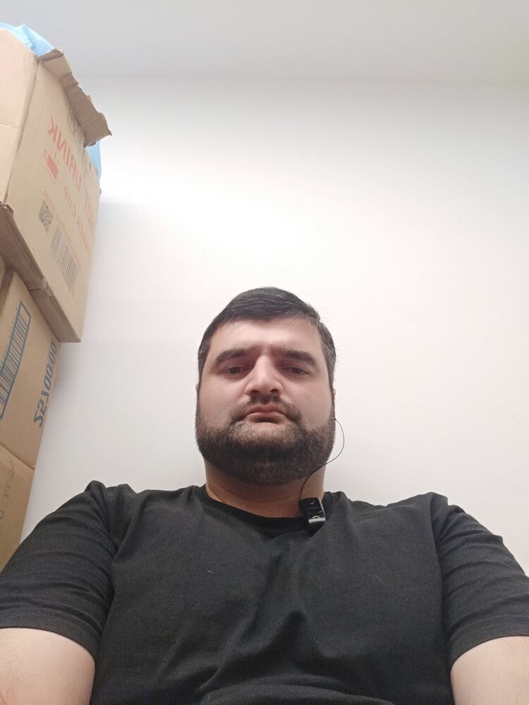  18041530  , 41 ,    Holon