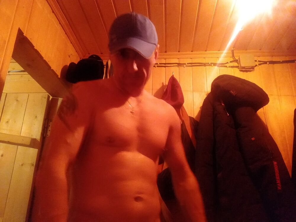  -,   Vladimir, 46 ,     