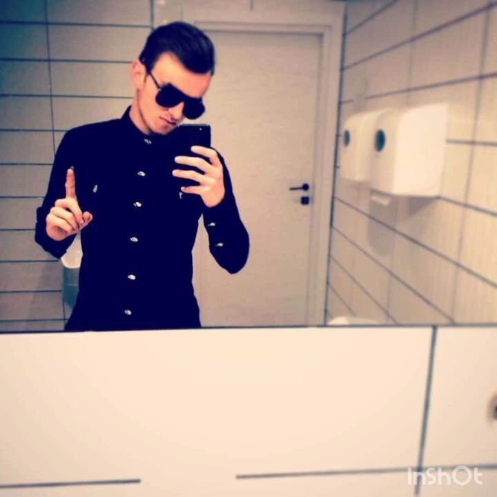  ,   Andrew, 21 ,   ,   