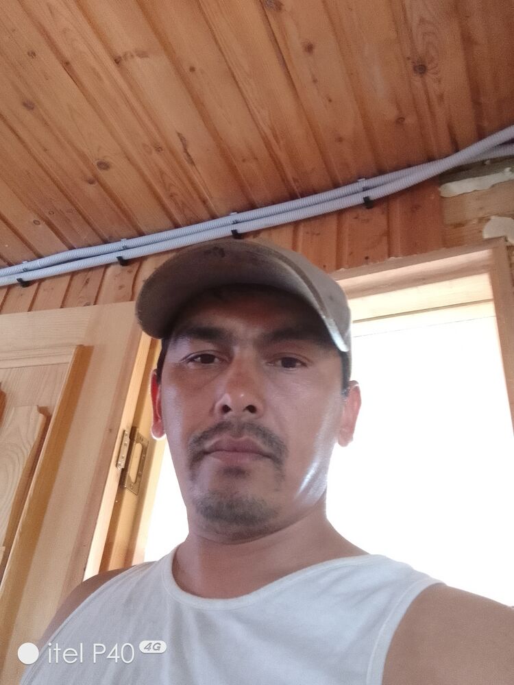  52540740  Umidjon, 32 ,     