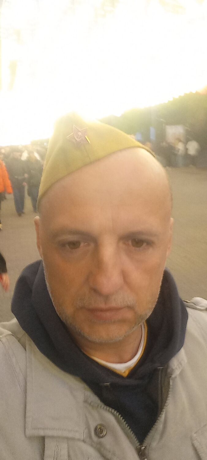  34537730  , 44 ,    