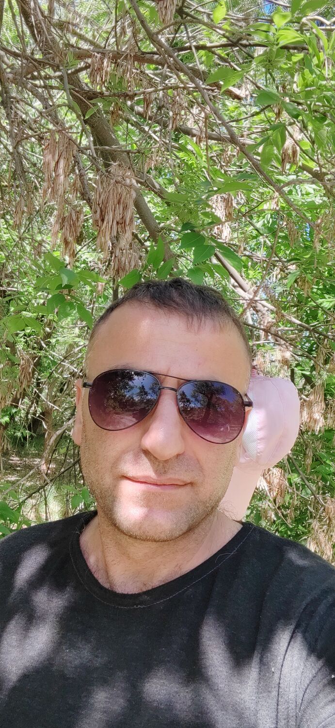  45296120  Kamil, 41 ,    